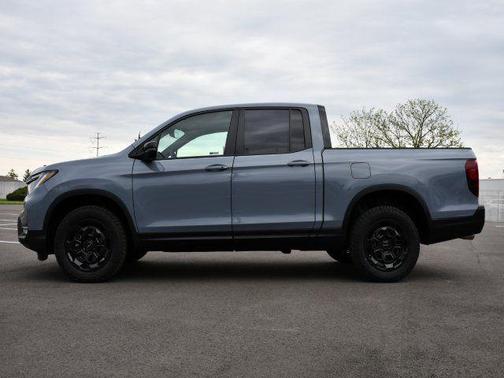 Sonic Gray Pearl 2026 Honda Ridgeline TrailSport+