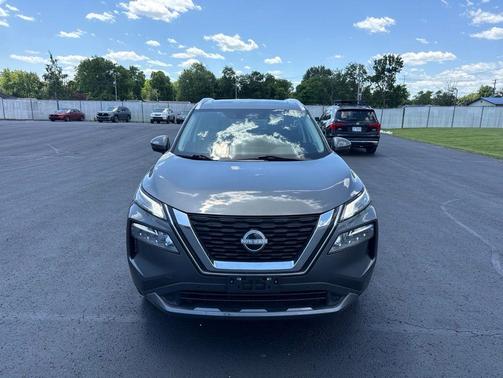 Gun Metallic 2023 Nissan Rogue SL