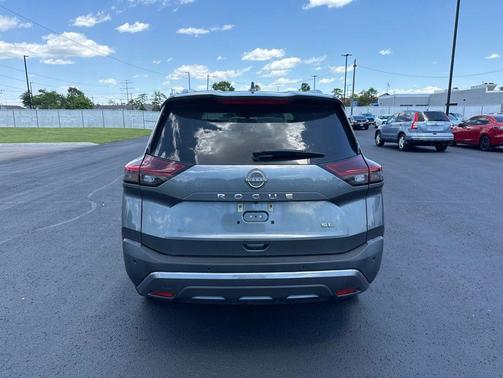 Gun Metallic 2023 Nissan Rogue SL