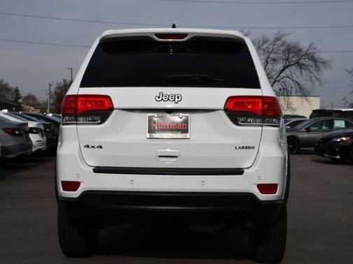 2018 Jeep Grand Cherokee Laredo E