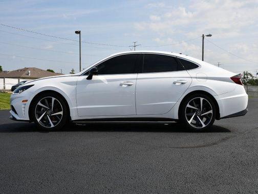 Quartz White 2021 Hyundai SONATA SEL Plus