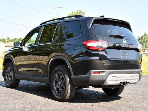 2023 Honda Pilot AWD TrailSport
