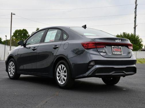 Gravity Gray 2024 Kia Forte LX
