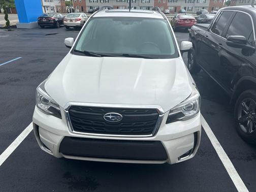 Crystal White Pearl 2018 Subaru Forester 2.0XT Touring