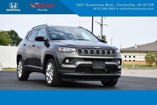 Granite Crystal Metallic Clearcoat 2023 Jeep Compass Latitude Lux