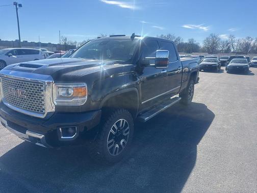 2017 GMC Sierra 2500 Denali