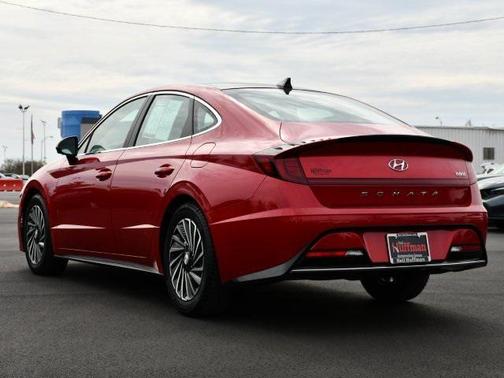 2021 Hyundai SONATA Limited 2.0T