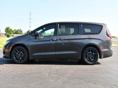 2019 Chrysler Pacifica Touring Plus