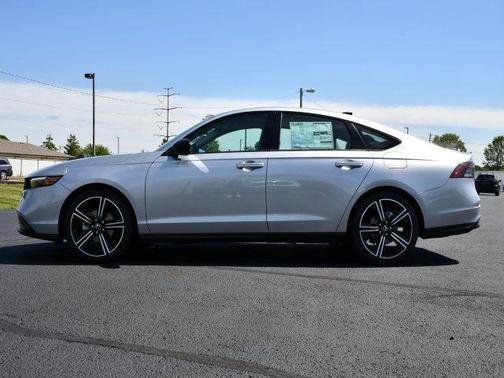 Solar Silver Metallic 2026 Honda Accord SE