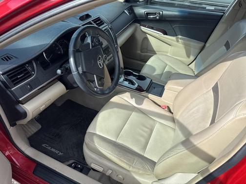 2014 Toyota Camry XLE