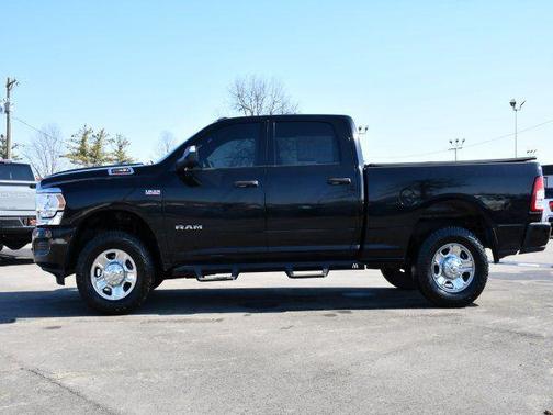 2021 RAM 2500 Tradesman Crew Cab 4x4 6'4' Box