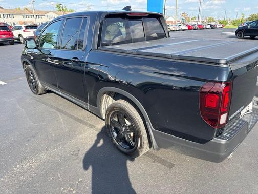 Crystal Black Pearl 2022 Honda Ridgeline Black