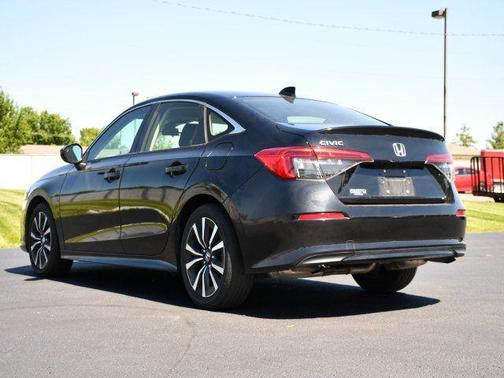 Crystal Black Pearl 2022 Honda Civic EX