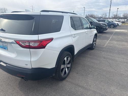 2021 Chevrolet Traverse LT Leather