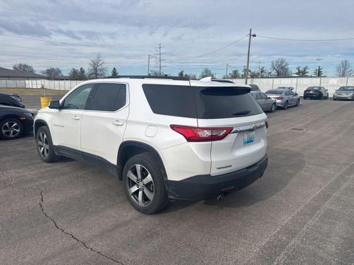 2021 Chevrolet Traverse LT Leather