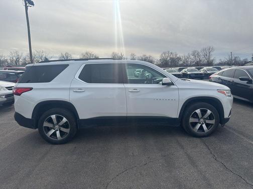 2021 Chevrolet Traverse LT Leather