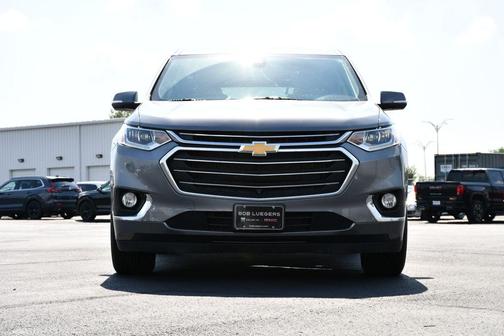 Satin Steel Metallic 2021 Chevrolet Traverse Premier