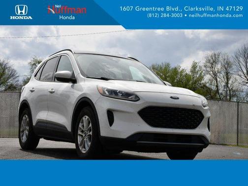 Star White Metallic Tri-Coat 2020 Ford Escape SE
