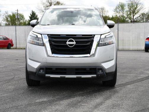 2022 Nissan Pathfinder Platinum 4WD
