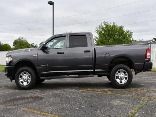 2021 RAM 2500 Tradesman Crew Cab 4x4 6'4' Box