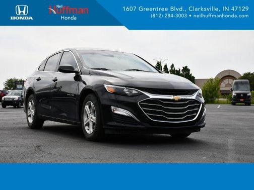 Mosaic Black Metallic 2022 Chevrolet Malibu 1LS