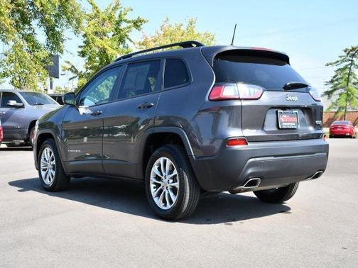 2022 Jeep Cherokee Latitude Lux