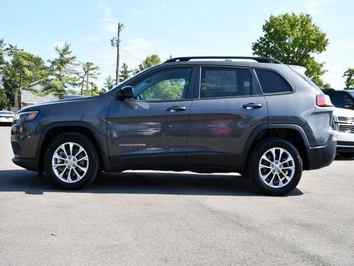 2022 Jeep Cherokee Latitude Lux