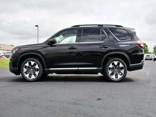 Crystal Black Pearl 2026 Honda Pilot Elite