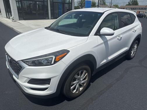 White Pearl 2019 Hyundai TUCSON SE
