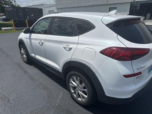 White Pearl 2019 Hyundai TUCSON SE