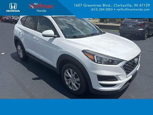 White Pearl 2019 Hyundai TUCSON SE
