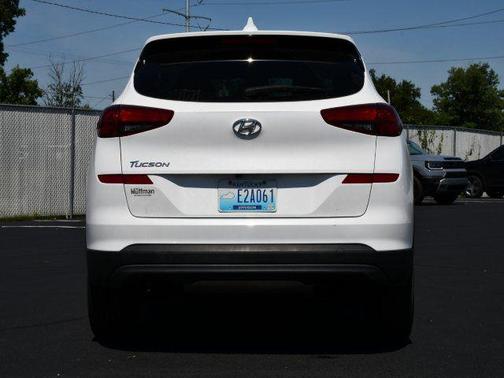 White Pearl 2019 Hyundai TUCSON SE
