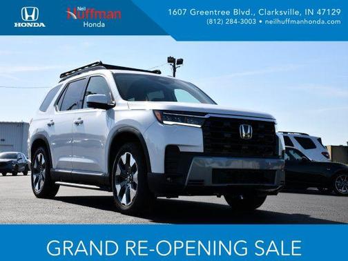 Platinum White Pearl 2026 Honda Pilot Elite