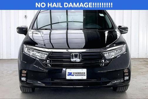 Crystal Black Pearl 2024 Honda Odyssey