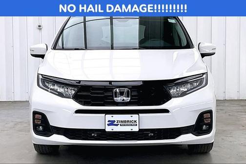 Platinum White Pearl 2025 Honda Odyssey