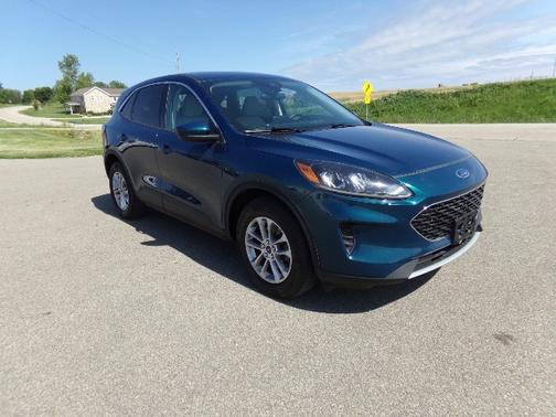 Blue 2020 Ford Escape SE