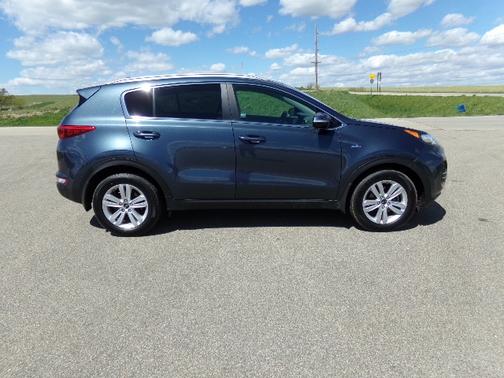 Blue 2018 Kia Sportage LX