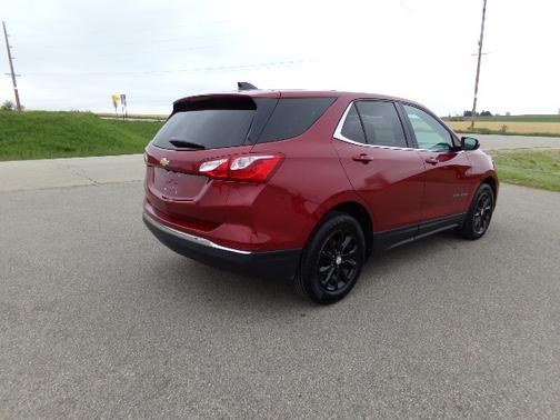 Red 2018 Chevrolet Equinox LT