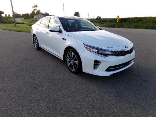White 2016 Kia Optima SXL Turbo