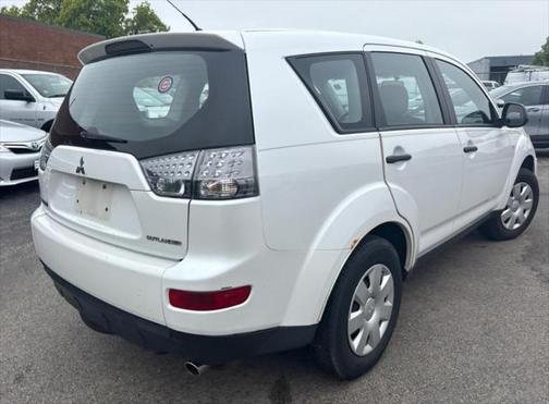 2008 Mitsubishi Outlander ES