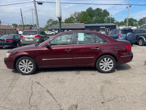 2010 Hyundai SONATA Limited