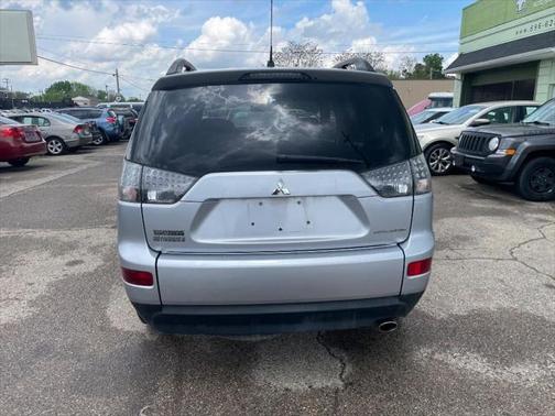 2009 Mitsubishi Outlander ES