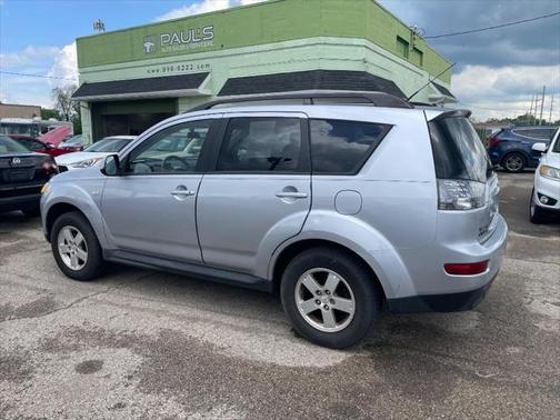 2009 Mitsubishi Outlander ES