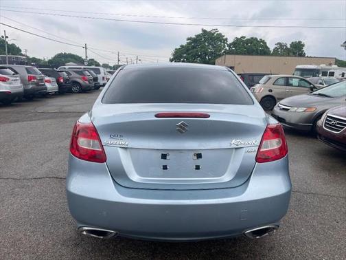2011 Suzuki Kizashi SE