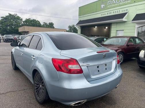 2011 Suzuki Kizashi SE