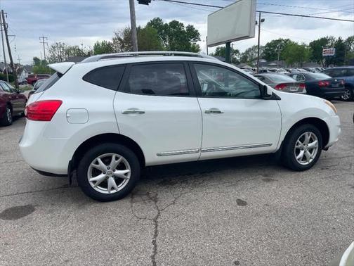 2011 Nissan Rogue SV