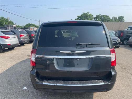 2012 Chrysler Town & Country Touring-L