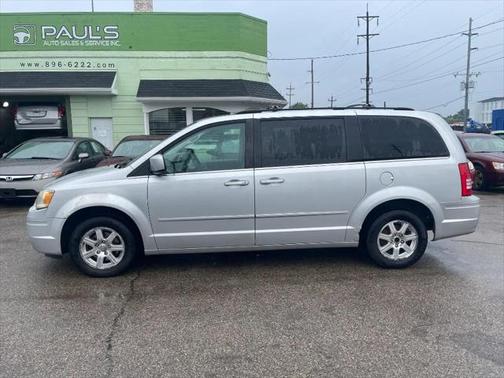 2012 Chrysler Town & Country Touring-L