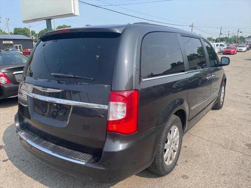 2012 Chrysler Town & Country Touring-L