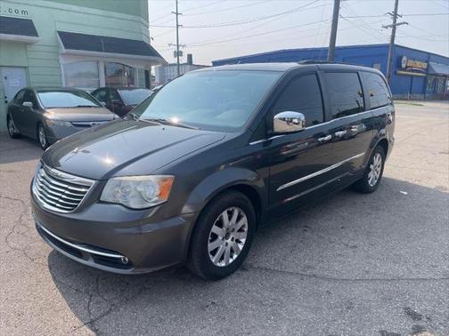 2012 Chrysler Town & Country Touring-L